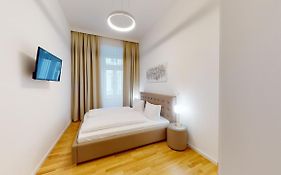 Alon Homes Vienna - Premium City Center Apartments